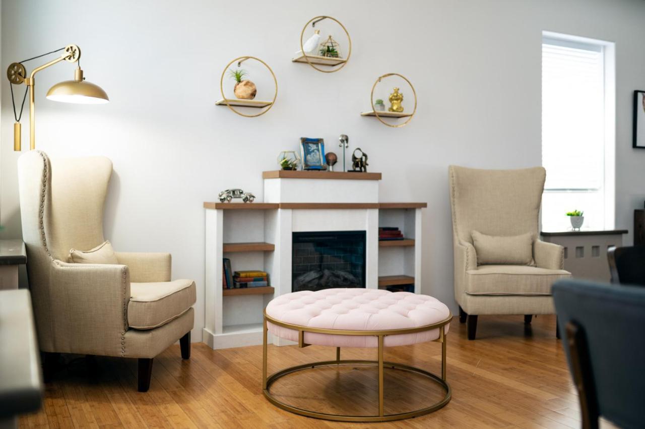 115 N Main Huge 2 Bedroom Unit On Main Street Saint Charles Extérieur photo