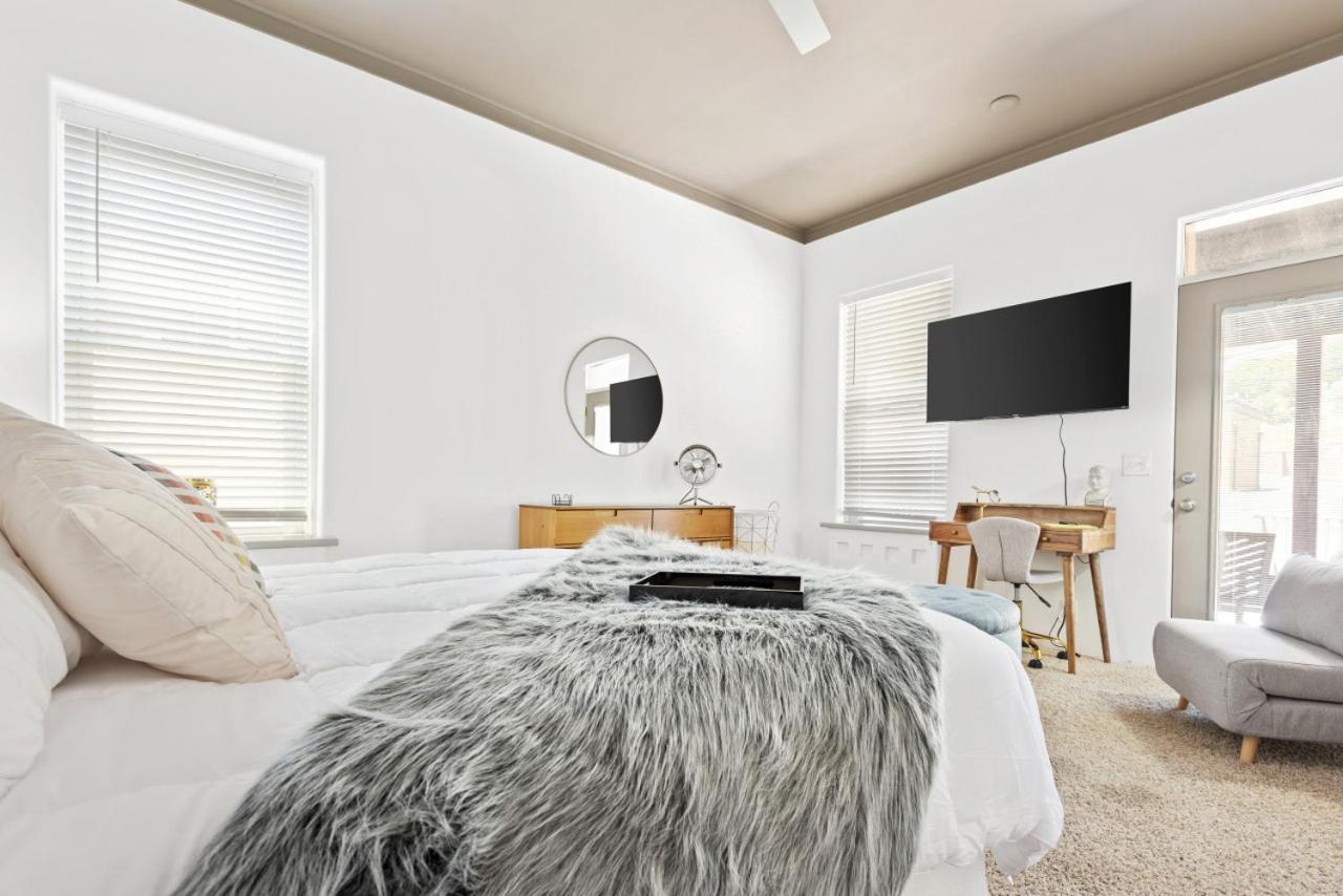 115 N Main Huge 2 Bedroom Unit On Main Street Saint Charles Extérieur photo