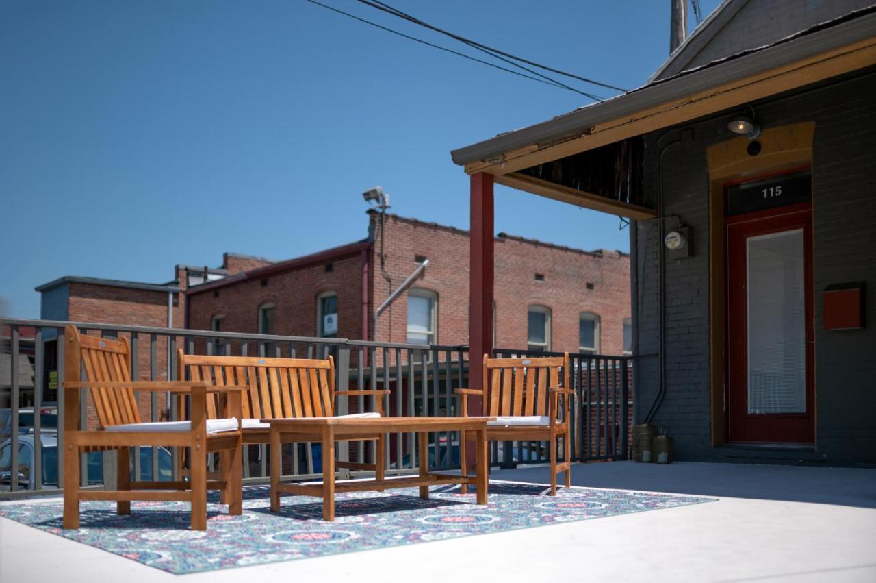 115 N Main Huge 2 Bedroom Unit On Main Street Saint Charles Extérieur photo